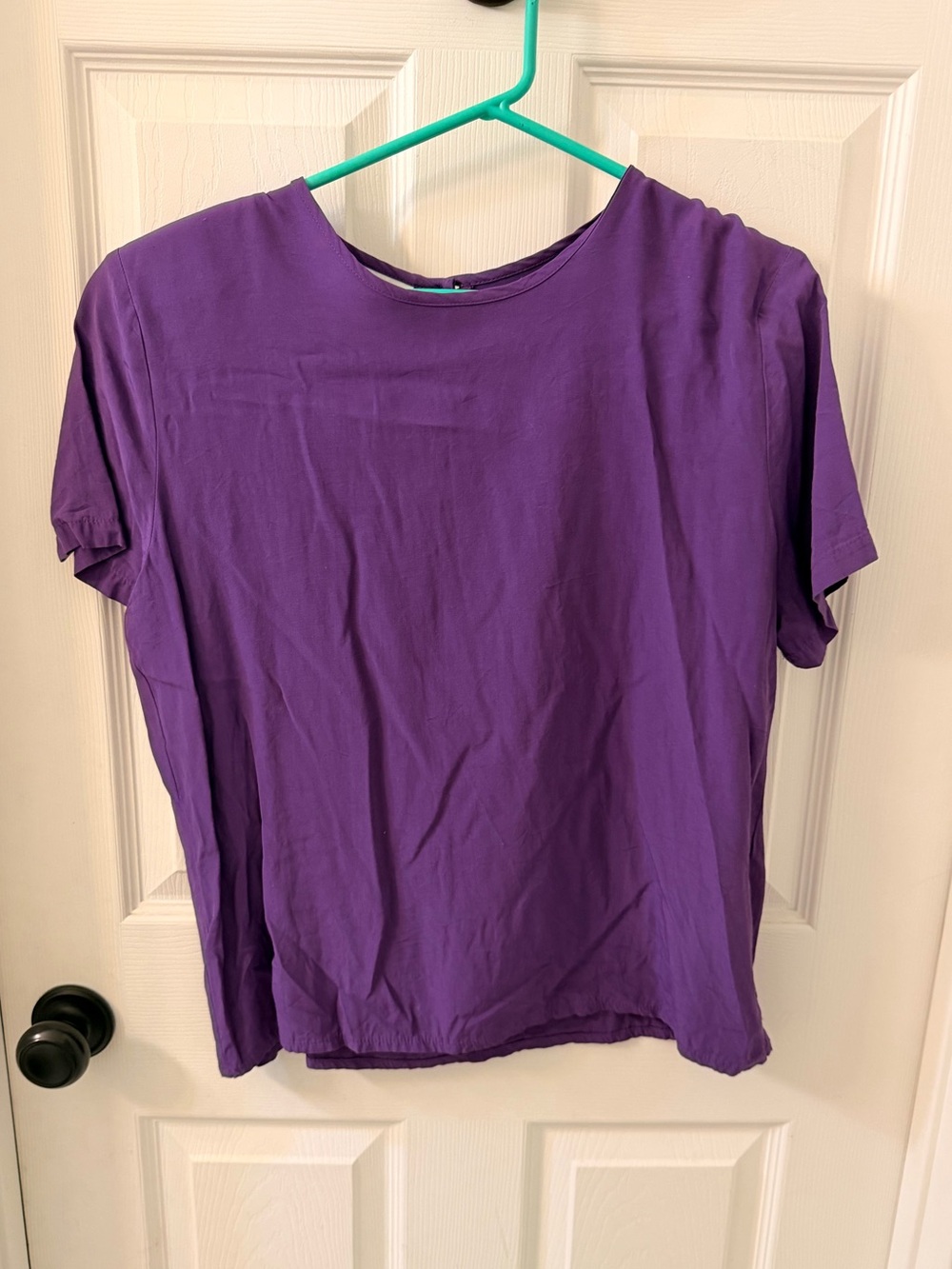 Vintage Women's Purple Short Sleeve Top with shoulder pads